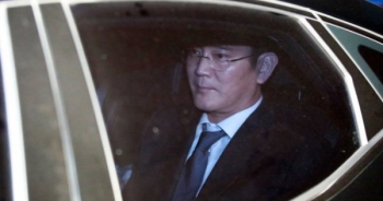 Phó Chủ tịch Tập đoàn Samsung Lee Jae-yong chính thức bị bắt giữ