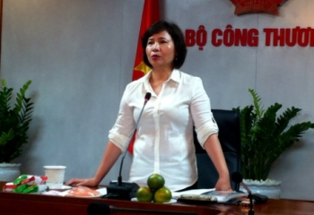 Cổ phiếu Điện Quang trồi sụt theo tin Thứ trưởng Hồ Thị Kim Thoa