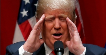 Tổng thống Trump: Những "sóng gió" trong tháng đầu tiên tại vị