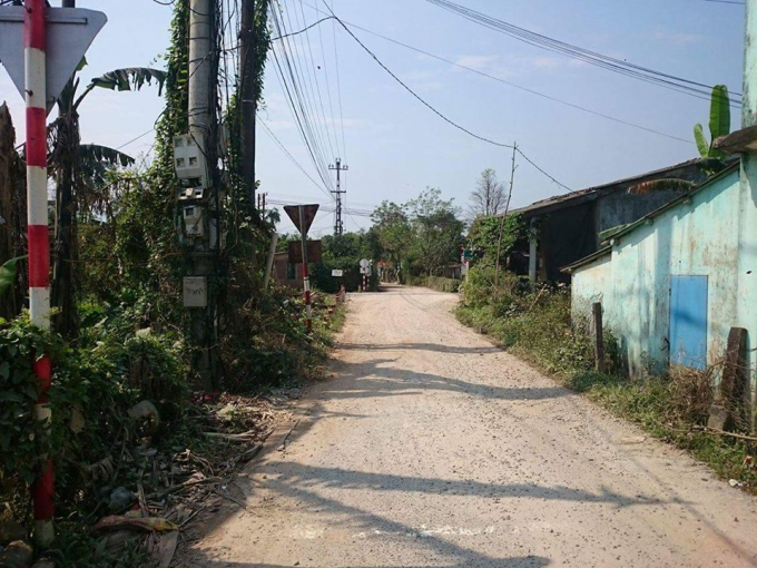 Một con đường kh&aacute;c ở tỉnh Thừa thi&ecirc;n Huế.