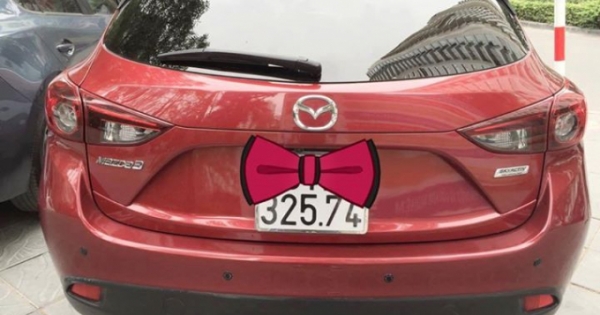 Bán xe ôtô hãng Mazda 3 hatback 2015 màu đỏ
