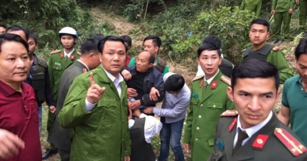Lai Châu: Bắt giữ đối tượng vận chuyển 39 bánh Heroin, nổ súng K59 chống lại Công an