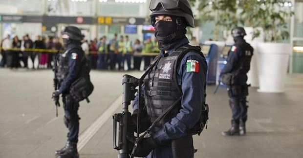 Cảnh s&aacute;t vũ trang Mexico. (Nguồn: globalpost.com)