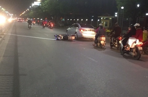 Thừa Thiên – Huế: Lao xe vào giải phân cách, nam thanh niên tử vong tại chỗ