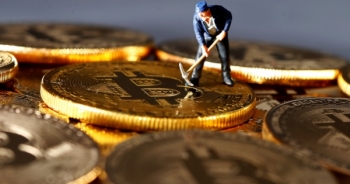 Giá Bitcoin hôm nay 27/2: Bật tăng mạnh mẽ, áp sát ngưỡng 11.000 USD
