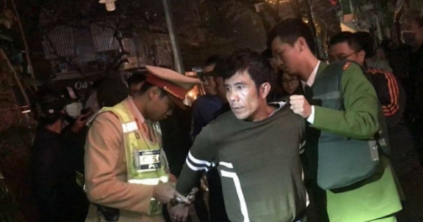 Hà Nội: Đối tượng mang ma túy quay đầu xe bỏ chạy gây tai nạn
