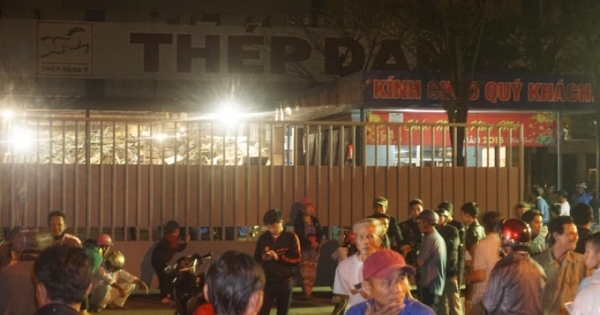 Đà Nẵng: Người dân bức xúc, bao vây vì chưa thấy di dời nhà máy thép