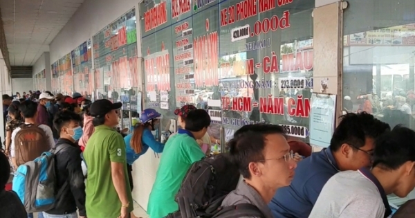 TP HCM: Hàng nghìn xe chở hành khách về quê đón Tết