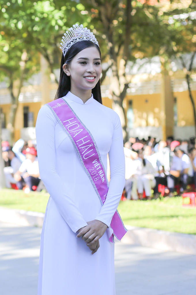 Trần Tiểu Vy từ ng&ocirc;i vị Hoa hậu Việt Nam tới đấu trường Miss World 2018.