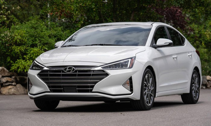 Hyundai Elantra 2019 ra mắt tại thị trường Mỹ.