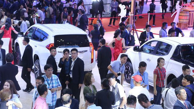Người Việt kỳ vọng g&igrave; v&agrave;o thị trường xe hơi năm 2019?