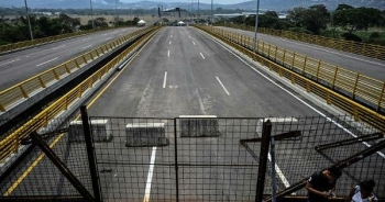 Venezuela đóng cửa biên giới với Brazil