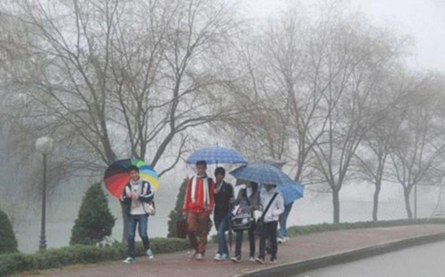 Dự báo thời tiết ngày 24/2: Hà Nội tiếp tục mưa phùn và rét, nhiệt độ thấp nhất 14 độ C