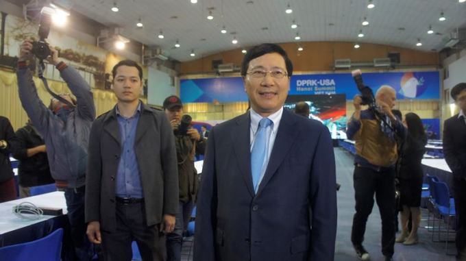 Ph&oacute; Thủ tướng, Bộ trưởng Ngoại giao Phạm B&igrave;nh Minh trả lời phỏng vấn