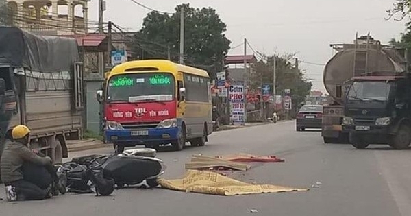 Hưng Yên: Va chạm với ô tô, nam thanh niên bị xe bồn cán tử vong