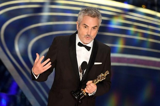 Alfonso Cuaron gi&agrave;nh Oscar cho Đạo diễn xuất sắc nhất.