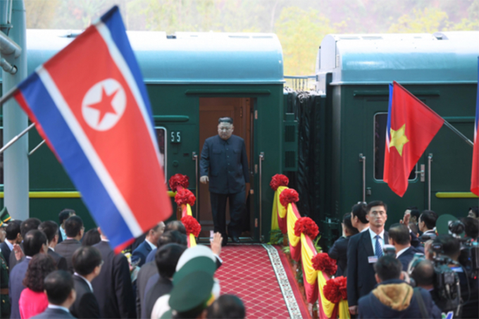 Chủ tịch Kim Jong-un đến ga Đồng Đăng, tỉnh Lạng Sơn s&aacute;ng nay. Ảnh:&nbsp;Giang Huy
