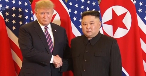 Thời khắc lịch sử Tổng thống Mỹ Donald Trump gặp Nhà lãnh đạo Triều Tiên Kim Jong-un tại Hà Nội