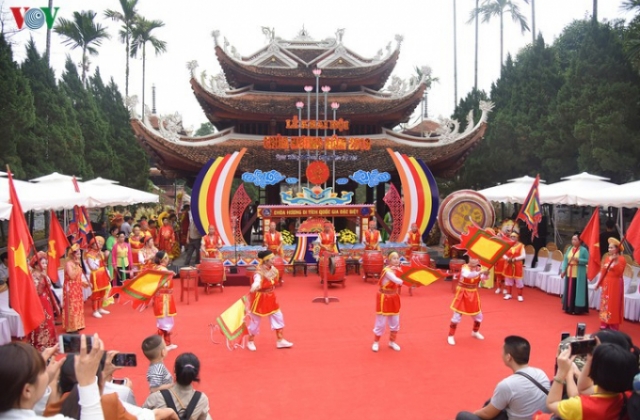 Tạm dừng tổ chức lễ hội tại các chùa trên toàn quốc