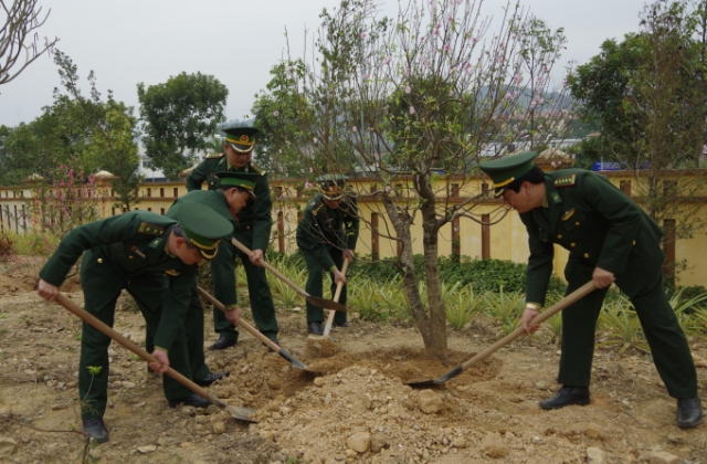 Bộ đội Biên phòng Lào Cai phát động Tết trồng cây