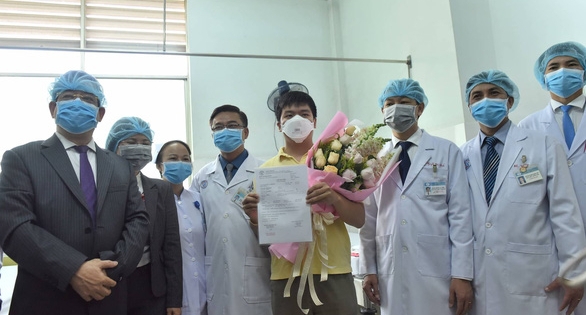 1 trong 2 bệnh nhân Trung Quốc nhiễm virus corona đã được xuất viện