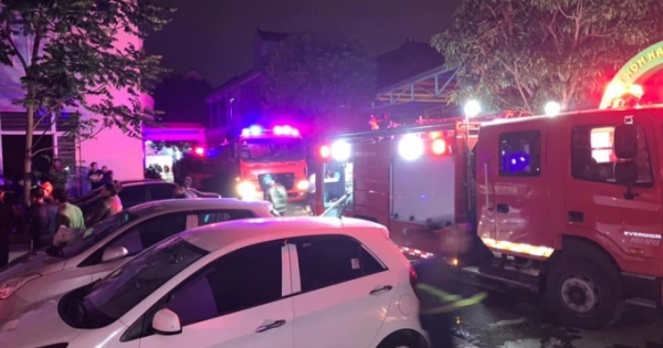 Giải cứu 7 người bị mắc kẹt trong vụ cháy tại Khu nhà ở sinh viên Hưng Bình