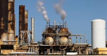 Hội đồng Bảo an gia hạn cấm xuất khẩu dầu mỏ trái phép từ Libya