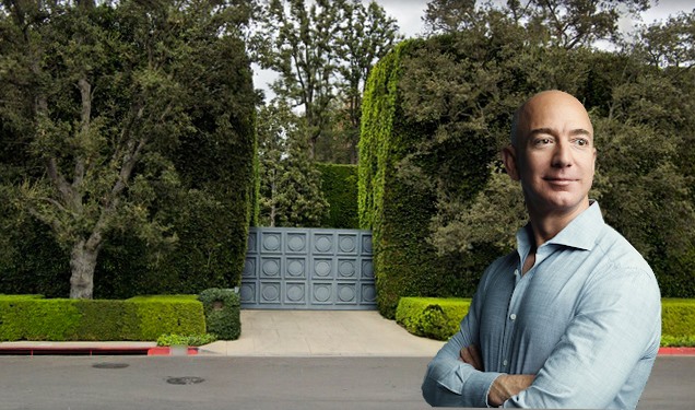 Bezos đã trả 165 triệu USD cho nhà sản xuất phim David Geffen, khiến đây là ngôi nhà đắt nhất từng được bán ở California. Ảnh: ST