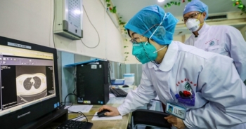 Trung Quốc bán thuốc chống virus corona ra thị trường