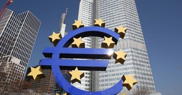 ECB cảnh báo bất ổn kinh tế toàn cầu do COVID-19 vẫn ở mức cao