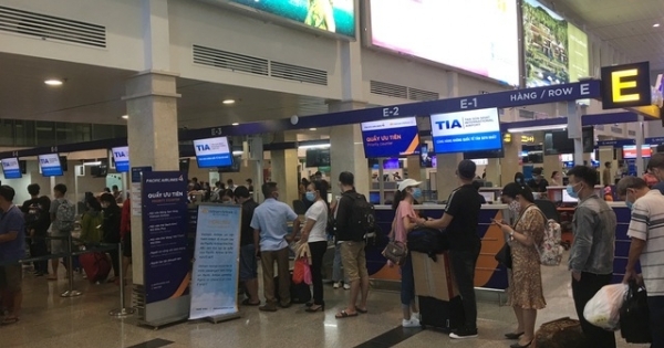 Tin kinh tế 6AM: Hàng loạt khách trả vé máy bay Tết; Dân buôn đồng loạt xả hàng, nghỉ Tết sớm