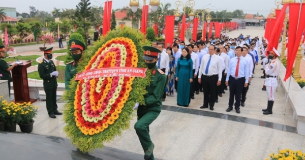 An Giang: Lãnh đạo tỉnh viếng Nghĩa trang Liệt sỹ nhân dịp Xuân Tân Sửu 2021