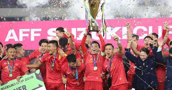 Bóng đá Việt Nam chào năm Tân Sửu: Cơ hội lớn, thách thức nhiều
