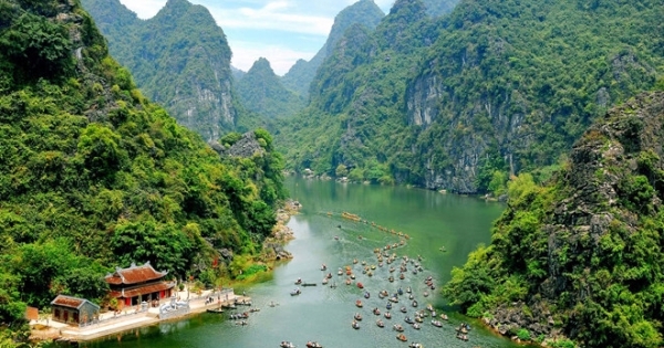 Lộ "sân sau" của doanh nhân 9X được giao lập quy hoạch khu du lịch tỷ USD ở Ninh Bình