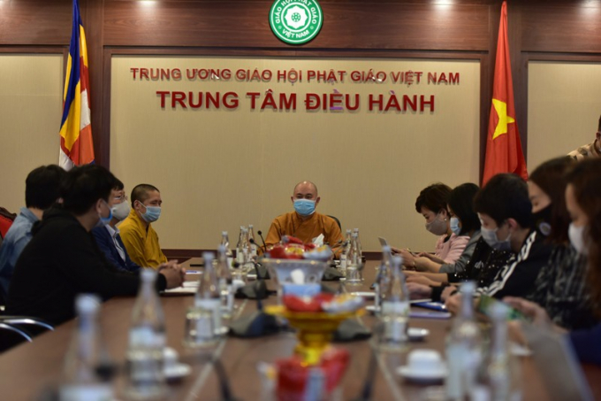 Thượng tọa Thích Đức Thiện, Phó Chủ tịch, Tổng Thư ký Hội đồng Trị sự Giáo hội Phật giáo Việt Nam, có buổi gặp gỡ báo chí để giải thích về chủ trương cúng dường, công đức qua ví điện tử vừa được áp dụng trong dịp Tết Tân Sửu 2021.