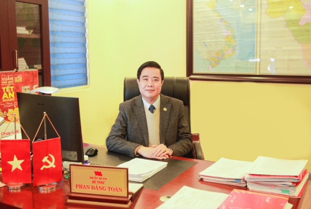 Ông Phan Đăng Toàn, Bí thư thị ủy Sa Pa.