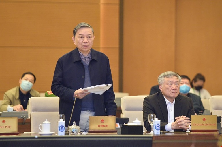 Bộ trưởng Bộ Công an Tô Lâm phát biểu tại phiên họp (Ảnh: QH).