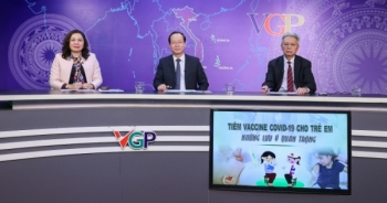 Tọa đàm "Tiêm vaccine COVID-19 cho trẻ em - Những lưu ý quan trọng"