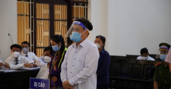 Cựu Chủ tịch TP Trà Vinh bị đề nghị mức án 8-9 năm tù
