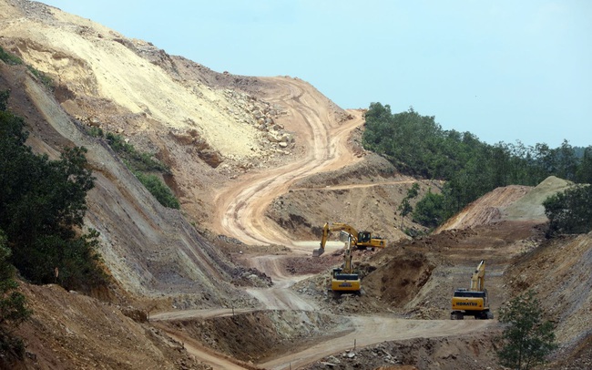 UBND các tỉnh phải ngăn ngừa tình trạng tranh giành mỏ vật liệu