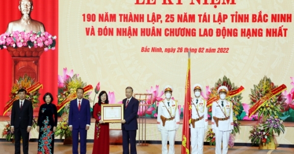 Bắc Ninh đón nhận Huân chương Lao động hạng Nhất sau 25 năm tái lập