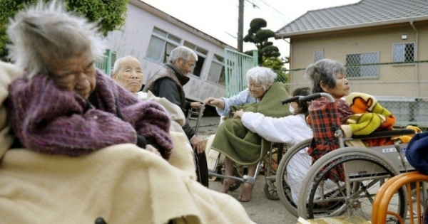 Nỗi buồn ngày xế bóng của người già ở Nhật Bản, Hàn Quốc