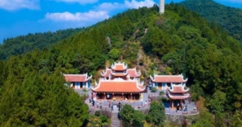 Hơn 50.000 lượt du khách hành hương về Chùa Hương Tích