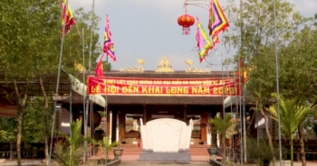 Đầu xuân tham dự lễ hội đền cổ Khai Long
