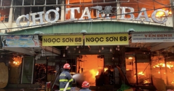 Hải Phòng: Cơ bản khống chế đám cháy ở chợ Tam Bạc