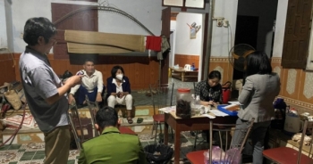 Nghệ An: 5 người nhập viện cấp cứu sau khi uống rượu