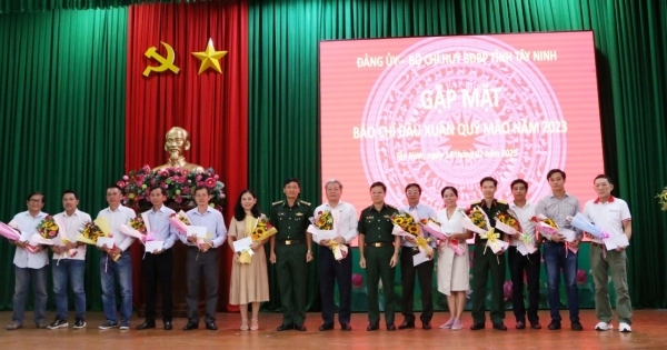 Bộ đội Biên phòng Tây Ninh gặp mặt báo chí đầu xuân