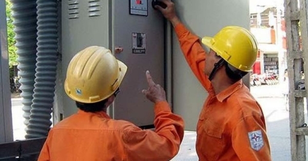Quảng Bình xử lý 1.400 vụ vi phạm về sử dụng điện