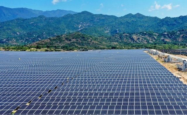Chính phủ chỉ đạo xử lý dứt điểm các kiến nghị của Nhà máy điện mặt trời ở Ninh Thuận