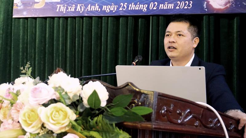 Ông Phan Thành Dũng - Giám đốc Công ty đầu tư phát triển công nghệ DKS trao đổi chuyên đề